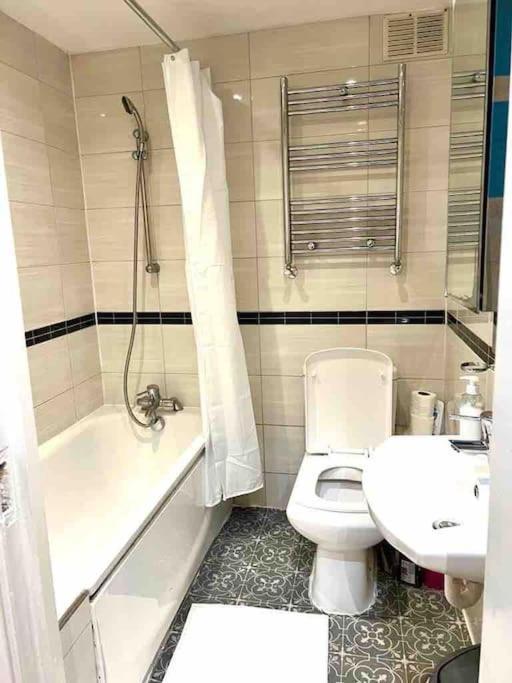 Cosy One Bedroom Flat In Central London Exterior photo